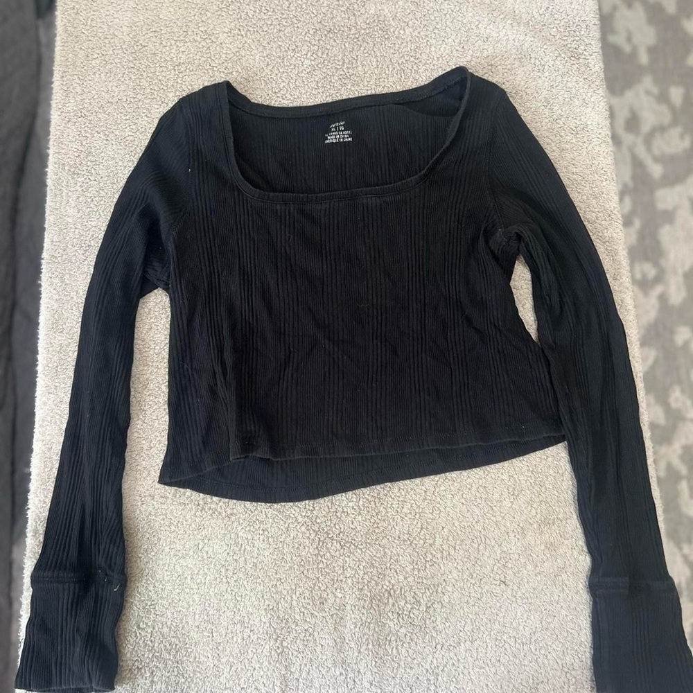 Aerie Black Fitted Crop Blouse